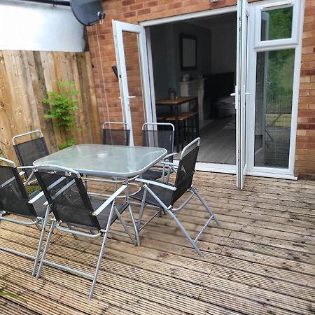 Birmingham Blissful Apartment With 2 Bedrooms ภายนอก รูปภาพ