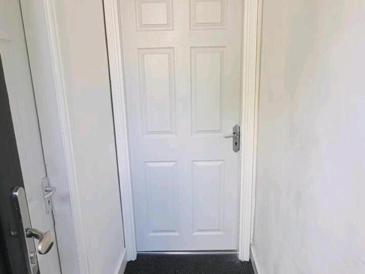 Birmingham Blissful Apartment With 2 Bedrooms ภายนอก รูปภาพ