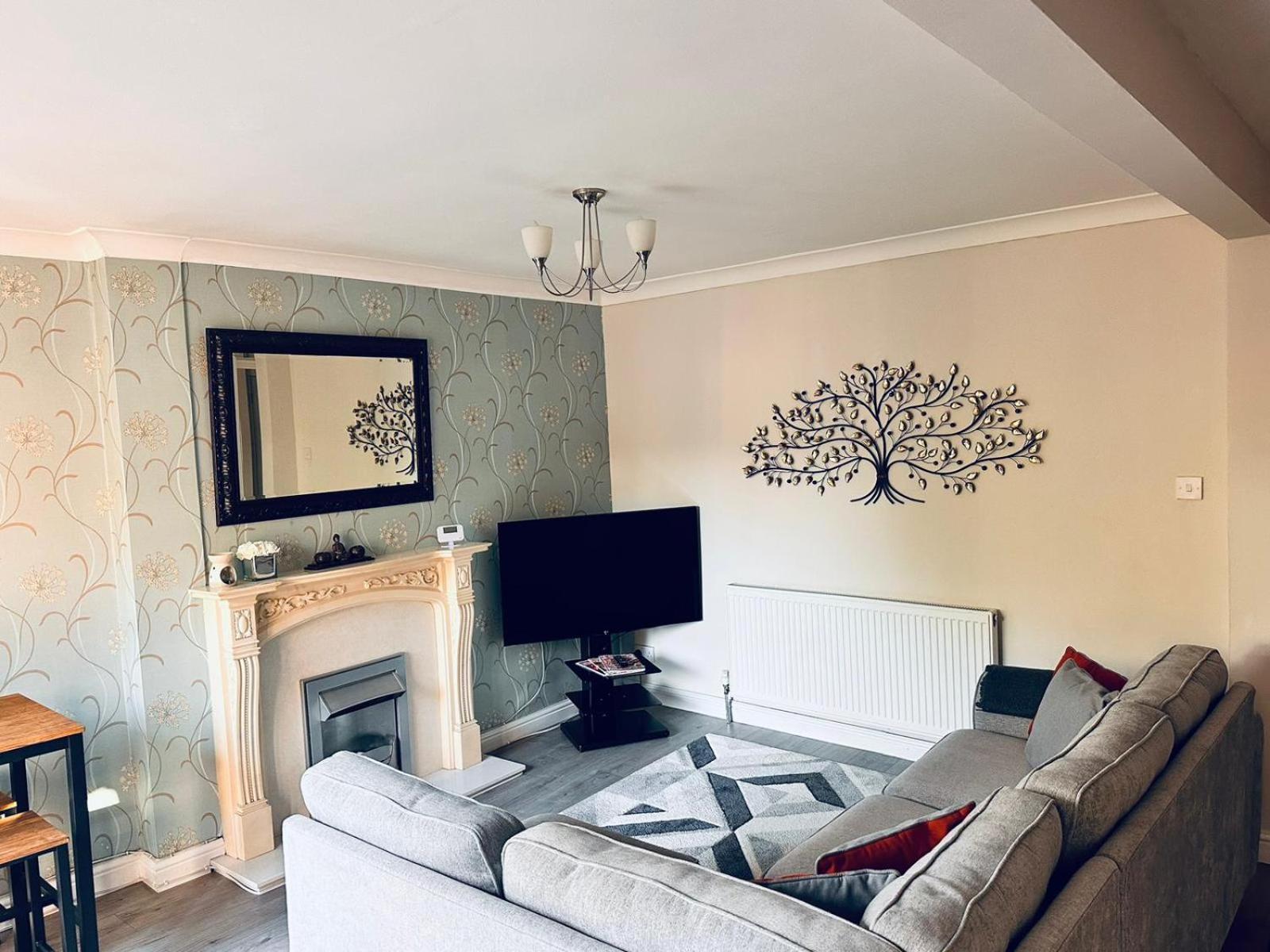 Birmingham Blissful Apartment With 2 Bedrooms ภายนอก รูปภาพ